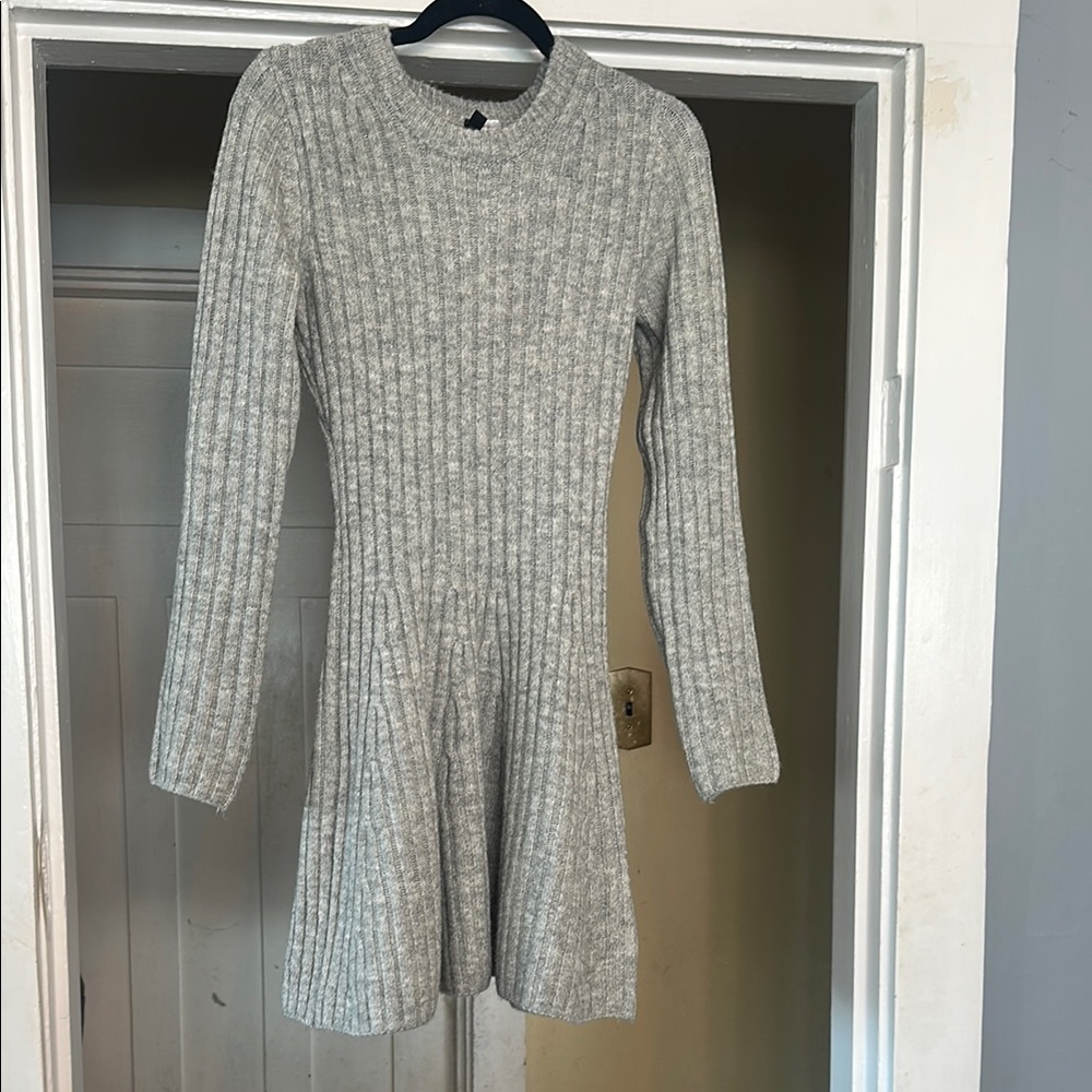 H&M Rib-knit Flared Dress